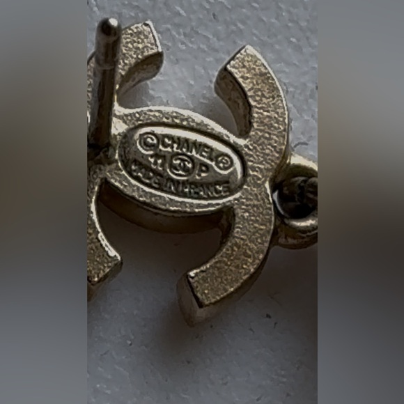 Crystal CC Caméllia Drop Earrings